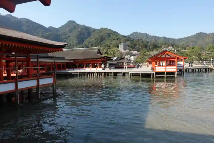 厳島神社(広島県)
