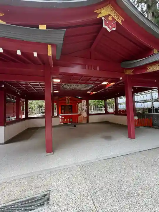 九頭龍神社新宮の{uncategorized: "未分類", other: "その他", undefined: "問題あり", building: "その他建物", grave: "お墓", sacred_gate: "鳥居", guardian: "狛犬", statue: "像", buddha: "仏像", history: "歴史", nature: "自然", garden: "庭園", animal: "動物", pagoda: "塔", temizu: "手水舎", mountain_gate: "山門・神門", sanctuary: "本殿・本堂", subordinate: "末社・摂社", art: "芸術", scenery: "景色", jizo: "地蔵", ema: "絵馬", goshuin: "御朱印", omikuji: "おみくじ", items: "授与品その他", amulet: "お守り", goshuincho: "御朱印帳", eats: "食事", festival: "お祭り", votive_dance: "神楽", shichigosan: "七五三参", wedding: "結婚式", experience: "体験その他", initially: "初詣", around: "周辺", anti_infection: "感染症対策"}