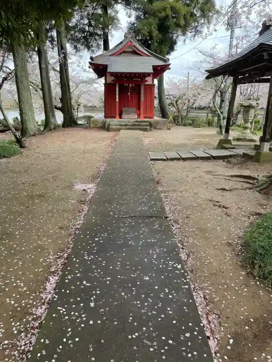 厳島神社 谷弁財天の{uncategorized: "未分類", other: "その他", undefined: "問題あり", building: "その他建物", grave: "お墓", sacred_gate: "鳥居", guardian: "狛犬", statue: "像", buddha: "仏像", history: "歴史", nature: "自然", garden: "庭園", animal: "動物", pagoda: "塔", temizu: "手水舎", mountain_gate: "山門・神門", sanctuary: "本殿・本堂", subordinate: "末社・摂社", art: "芸術", scenery: "景色", jizo: "地蔵", ema: "絵馬", goshuin: "御朱印", omikuji: "おみくじ", items: "授与品その他", amulet: "お守り", goshuincho: "御朱印帳", eats: "食事", festival: "お祭り", votive_dance: "神楽", shichigosan: "七五三参", wedding: "結婚式", experience: "体験その他", initially: "初詣", around: "周辺", anti_infection: "感染症対策"}