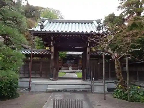 大聖院の山門・神門