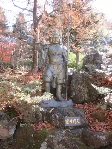 榛名神社の像