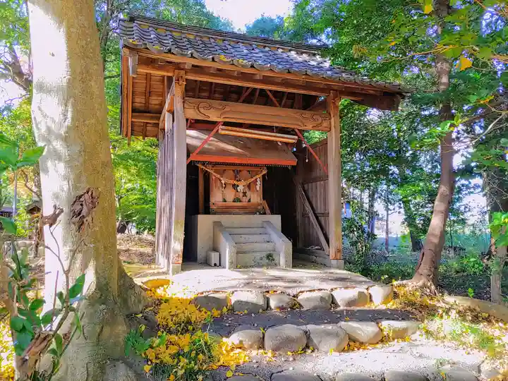 鞆江神社(明地)の末社・摂社