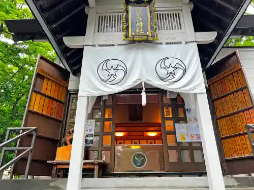 星置神社の本殿