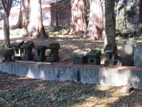 若宮八幡神社の末社