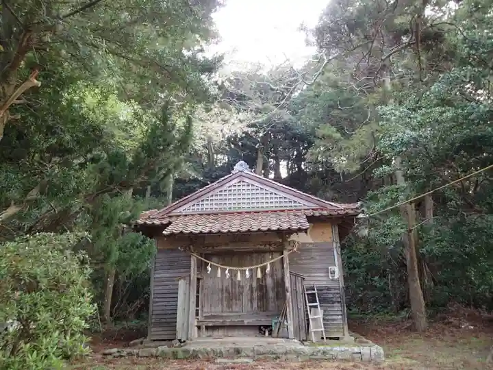 島御子神社の本殿・本堂