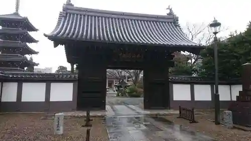 孝勝寺の山門・神門