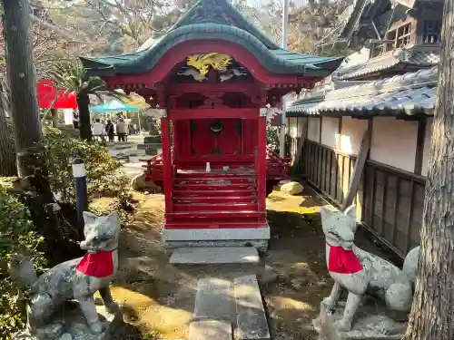 伊勢の国 四天王寺の{uncategorized: "未分類", other: "その他", undefined: "問題あり", building: "その他建物", grave: "お墓", sacred_gate: "鳥居", guardian: "狛犬", statue: "像", buddha: "仏像", history: "歴史", nature: "自然", garden: "庭園", animal: "動物", pagoda: "塔", temizu: "手水舎", mountain_gate: "山門・神門", sanctuary: "本殿・本堂", subordinate: "末社・摂社", art: "芸術", scenery: "景色", jizo: "地蔵", ema: "絵馬", goshuin: "御朱印", omikuji: "おみくじ", items: "授与品その他", amulet: "お守り", goshuincho: "御朱印帳", eats: "食事", festival: "お祭り", votive_dance: "神楽", shichigosan: "七五三参", wedding: "結婚式", experience: "体験その他", initially: "初詣", around: "周辺", anti_infection: "感染症対策"}