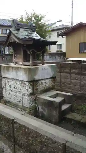 静神社の本殿