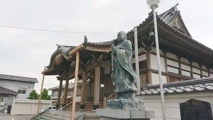 立圓寺の本殿・本堂