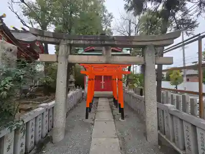 尾浜八幡神社の{uncategorized: "未分類", other: "その他", undefined: "問題あり", building: "その他建物", grave: "お墓", sacred_gate: "鳥居", guardian: "狛犬", statue: "像", buddha: "仏像", history: "歴史", nature: "自然", garden: "庭園", animal: "動物", pagoda: "塔", temizu: "手水舎", mountain_gate: "山門・神門", sanctuary: "本殿・本堂", subordinate: "末社・摂社", art: "芸術", scenery: "景色", jizo: "地蔵", ema: "絵馬", goshuin: "御朱印", omikuji: "おみくじ", items: "授与品その他", amulet: "お守り", goshuincho: "御朱印帳", eats: "食事", festival: "お祭り", votive_dance: "神楽", shichigosan: "七五三参", wedding: "結婚式", experience: "体験その他", initially: "初詣", around: "周辺", anti_infection: "感染症対策"}