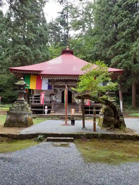 小松沢観音の本殿・本堂