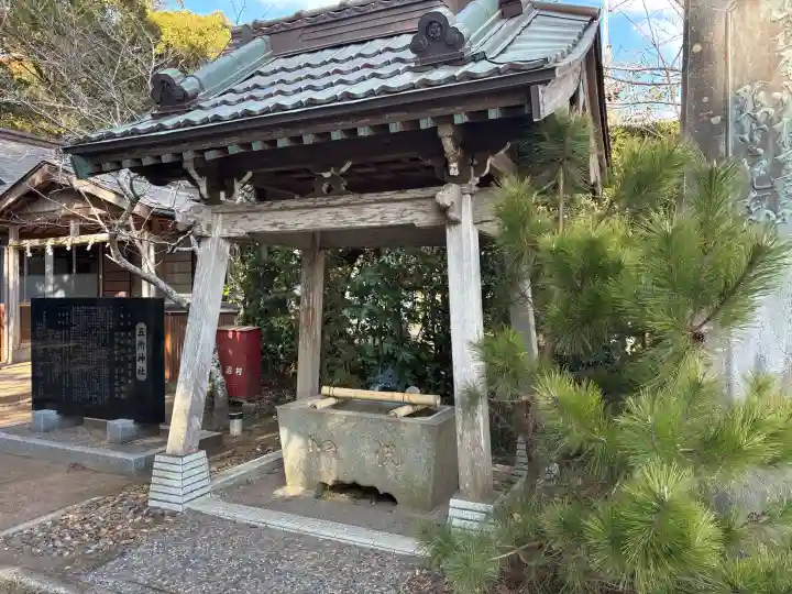 五所神社の{uncategorized: "未分類", other: "その他", undefined: "問題あり", building: "その他建物", grave: "お墓", sacred_gate: "鳥居", guardian: "狛犬", statue: "像", buddha: "仏像", history: "歴史", nature: "自然", garden: "庭園", animal: "動物", pagoda: "塔", temizu: "手水舎", mountain_gate: "山門・神門", sanctuary: "本殿・本堂", subordinate: "末社・摂社", art: "芸術", scenery: "景色", jizo: "地蔵", ema: "絵馬", goshuin: "御朱印", omikuji: "おみくじ", items: "授与品その他", amulet: "お守り", goshuincho: "御朱印帳", eats: "食事", festival: "お祭り", votive_dance: "神楽", shichigosan: "七五三参", wedding: "結婚式", experience: "体験その他", initially: "初詣", around: "周辺", anti_infection: "感染症対策"}