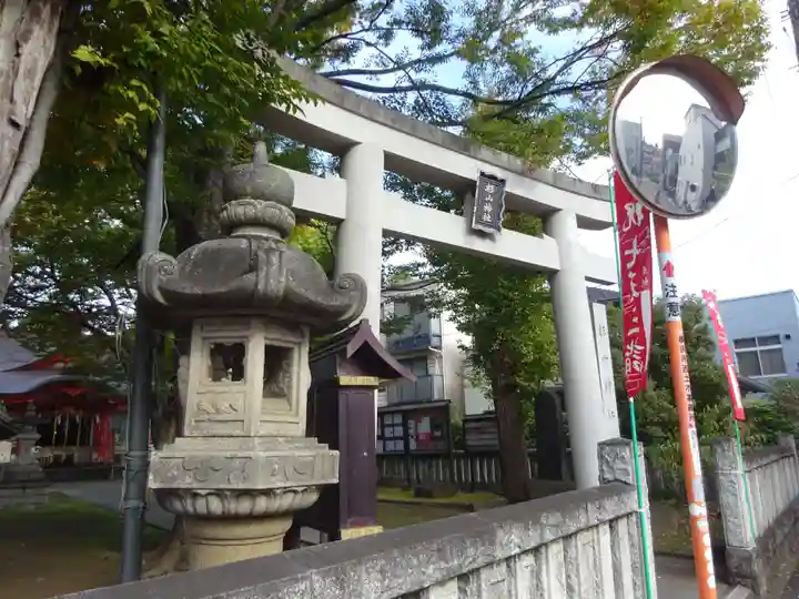 戸部杉山神社の鳥居