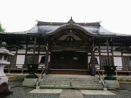 米倉寺の本殿・本堂