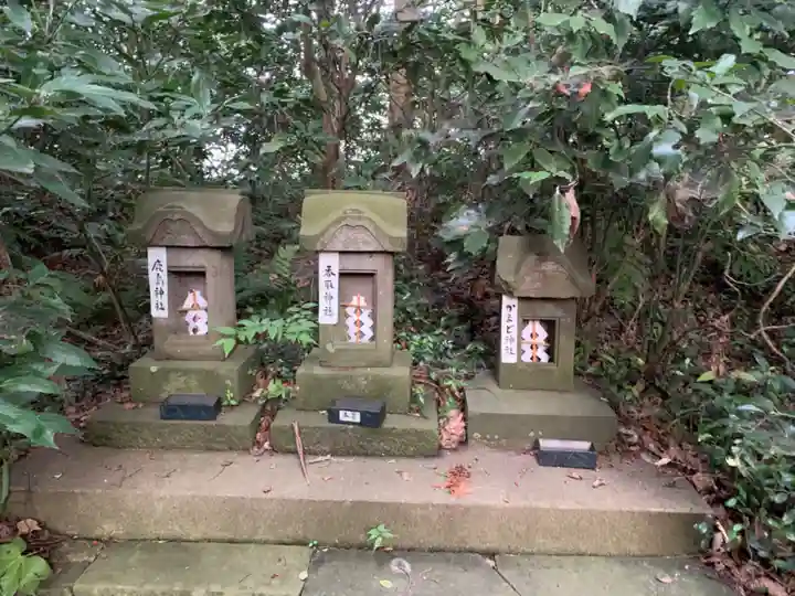 神崎神社の末社・摂社