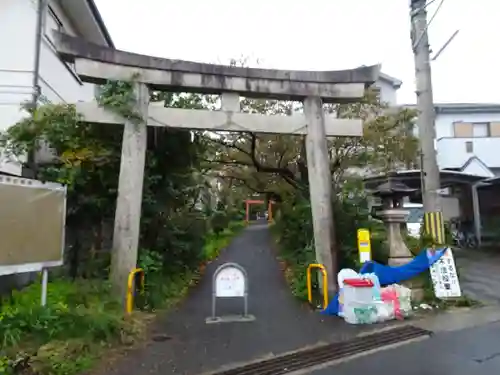 花山稲荷神社の鳥居