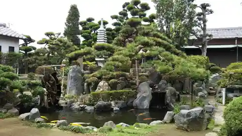 禅叢寺の庭園