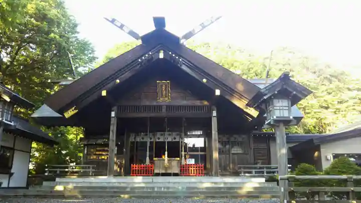 本輪西八幡神社の本殿・本堂