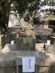 荒田八幡宮の像