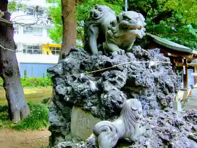 前原御嶽神社の狛犬