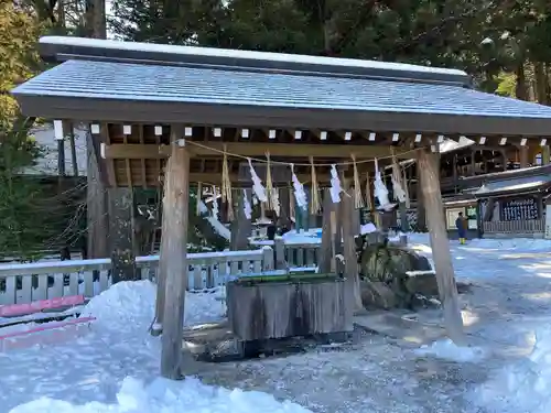 諏訪大社の手水舎