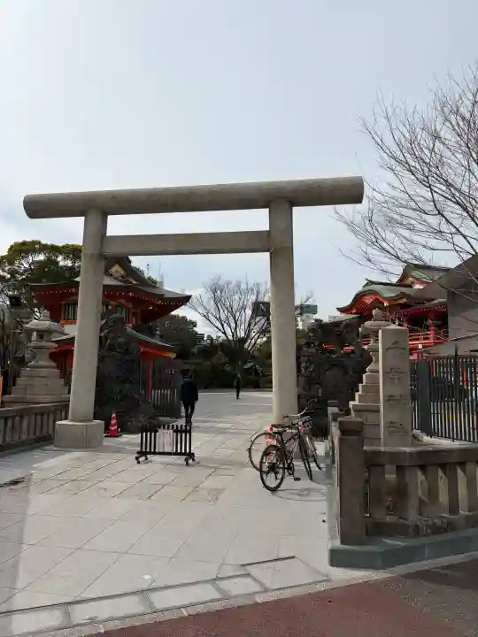千葉神社の{uncategorized: "未分類", other: "その他", undefined: "問題あり", building: "その他建物", grave: "お墓", sacred_gate: "鳥居", guardian: "狛犬", statue: "像", buddha: "仏像", history: "歴史", nature: "自然", garden: "庭園", animal: "動物", pagoda: "塔", temizu: "手水舎", mountain_gate: "山門・神門", sanctuary: "本殿・本堂", subordinate: "末社・摂社", art: "芸術", scenery: "景色", jizo: "地蔵", ema: "絵馬", goshuin: "御朱印", omikuji: "おみくじ", items: "授与品その他", amulet: "お守り", goshuincho: "御朱印帳", eats: "食事", festival: "お祭り", votive_dance: "神楽", shichigosan: "七五三参", wedding: "結婚式", experience: "体験その他", initially: "初詣", around: "周辺", anti_infection: "感染症対策"}