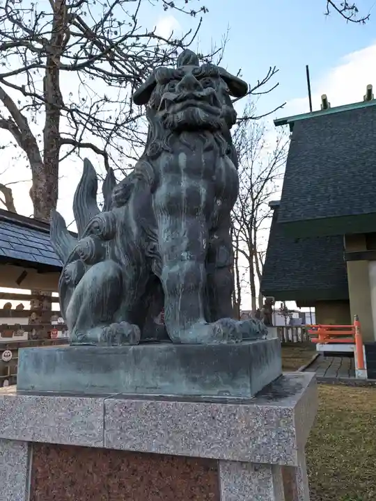 鳥取神社の狛犬
