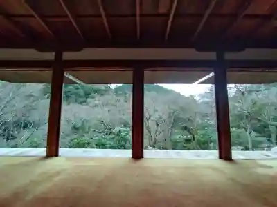 高山寺の{uncategorized: "未分類", other: "その他", undefined: "問題あり", building: "その他建物", grave: "お墓", sacred_gate: "鳥居", guardian: "狛犬", statue: "像", buddha: "仏像", history: "歴史", nature: "自然", garden: "庭園", animal: "動物", pagoda: "塔", temizu: "手水舎", mountain_gate: "山門・神門", sanctuary: "本殿・本堂", subordinate: "末社・摂社", art: "芸術", scenery: "景色", jizo: "地蔵", ema: "絵馬", goshuin: "御朱印", omikuji: "おみくじ", items: "授与品その他", amulet: "お守り", goshuincho: "御朱印帳", eats: "食事", festival: "お祭り", votive_dance: "神楽", shichigosan: "七五三参", wedding: "結婚式", experience: "体験その他", initially: "初詣", around: "周辺", anti_infection: "感染症対策"}