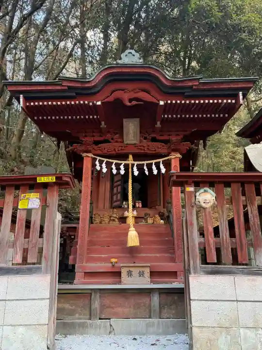 聖神社の{uncategorized: "未分類", other: "その他", undefined: "問題あり", building: "その他建物", grave: "お墓", sacred_gate: "鳥居", guardian: "狛犬", statue: "像", buddha: "仏像", history: "歴史", nature: "自然", garden: "庭園", animal: "動物", pagoda: "塔", temizu: "手水舎", mountain_gate: "山門・神門", sanctuary: "本殿・本堂", subordinate: "末社・摂社", art: "芸術", scenery: "景色", jizo: "地蔵", ema: "絵馬", goshuin: "御朱印", omikuji: "おみくじ", items: "授与品その他", amulet: "お守り", goshuincho: "御朱印帳", eats: "食事", festival: "お祭り", votive_dance: "神楽", shichigosan: "七五三参", wedding: "結婚式", experience: "体験その他", initially: "初詣", around: "周辺", anti_infection: "感染症対策"}