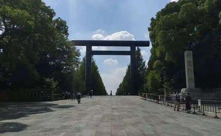 靖國神社の鳥居