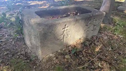 布智神社（本甲）の手水舎