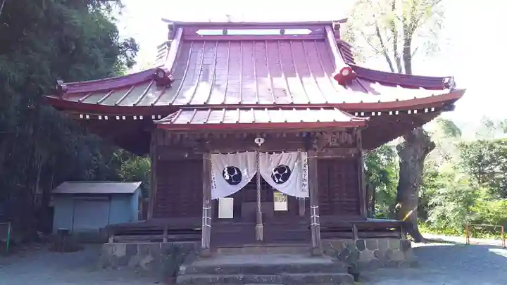 龍藏神社の本殿・本堂