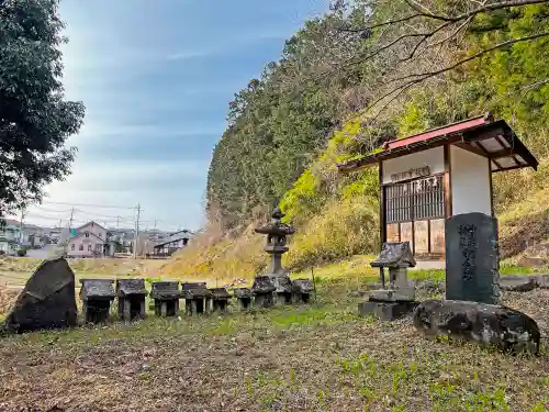 穂見諏訪十五所神社の末社