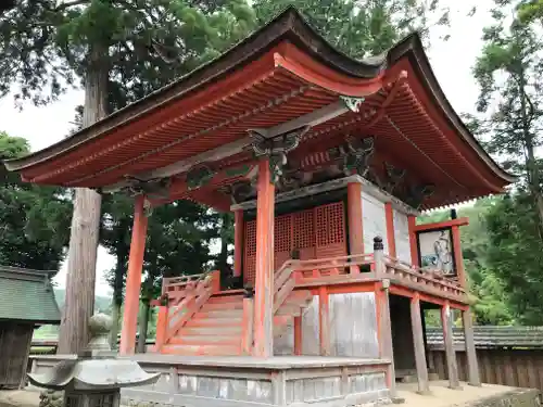 天津神社の本殿・本堂