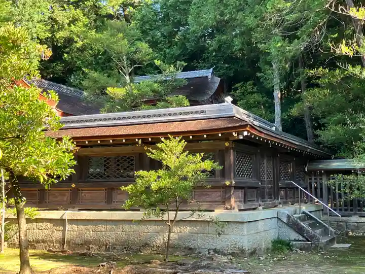 武田神社の本殿・本堂