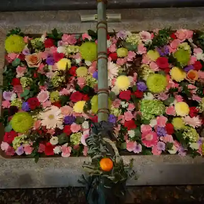 豊山八幡神社の手水舎