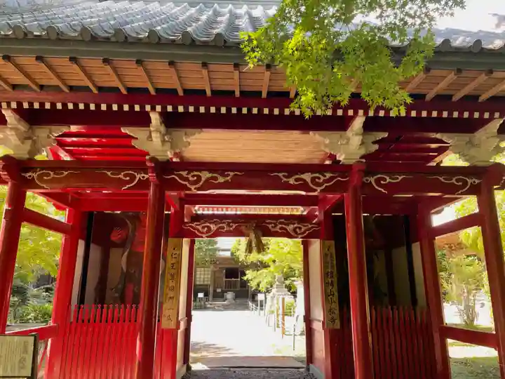 小松寺の山門・神門