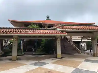 護国寺の本殿・本堂