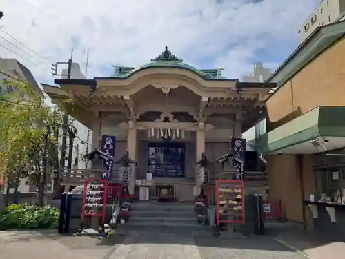 矢先稲荷神社の本殿・本堂