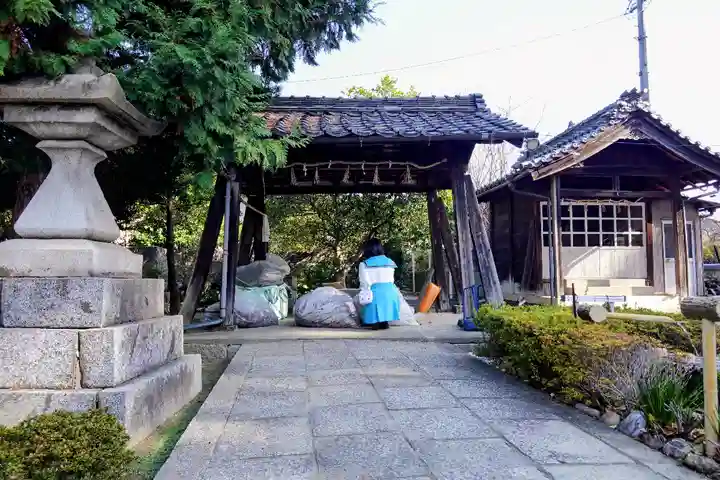 竹鼻八剱神社(八剣神社)の手水舎