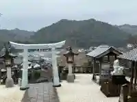 陶山神社の{uncategorized: "未分類", other: "その他", undefined: "問題あり", building: "その他建物", grave: "お墓", sacred_gate: "鳥居", guardian: "狛犬", statue: "像", buddha: "仏像", history: "歴史", nature: "自然", garden: "庭園", animal: "動物", pagoda: "塔", temizu: "手水舎", mountain_gate: "山門・神門", sanctuary: "本殿・本堂", subordinate: "末社・摂社", art: "芸術", scenery: "景色", jizo: "地蔵", ema: "絵馬", goshuin: "御朱印", omikuji: "おみくじ", items: "授与品その他", amulet: "お守り", goshuincho: "御朱印帳", eats: "食事", festival: "お祭り", votive_dance: "神楽", shichigosan: "七五三参", wedding: "結婚式", experience: "体験その他", initially: "初詣", around: "周辺", anti_infection: "感染症対策"}