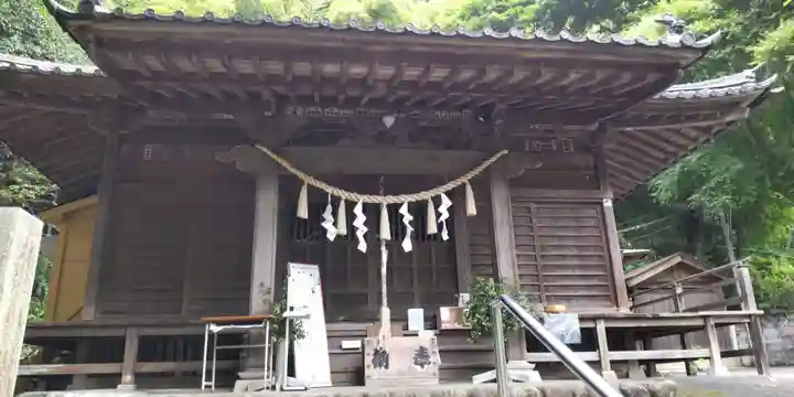 高尾山麓氷川神社の本殿・本堂