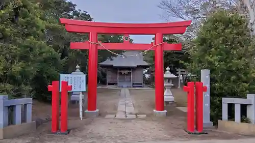 宇迦神社の鳥居