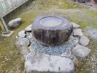 秋葉社(新茶屋)の手水舎