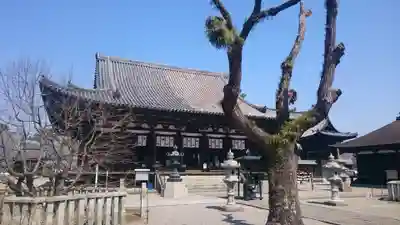 鶴林寺の本殿・本堂