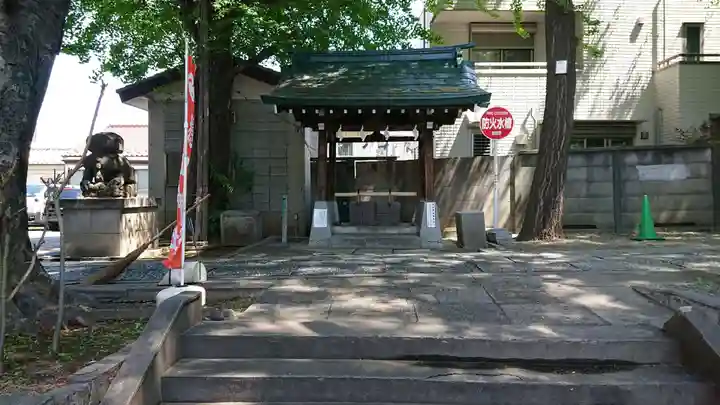穏田神社の手水舎