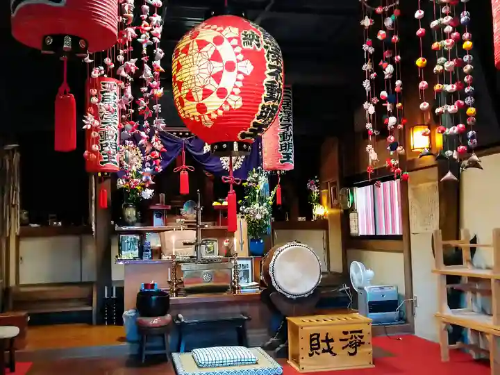 三居澤大聖不動尊の本殿・本堂