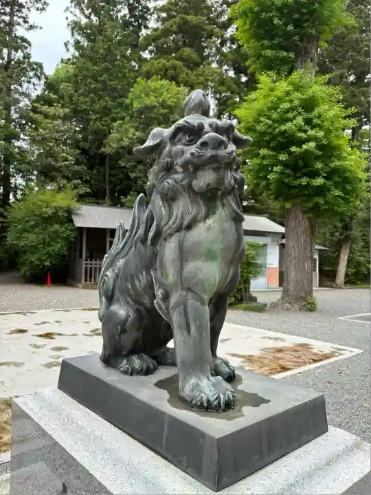 國魂神社の狛犬