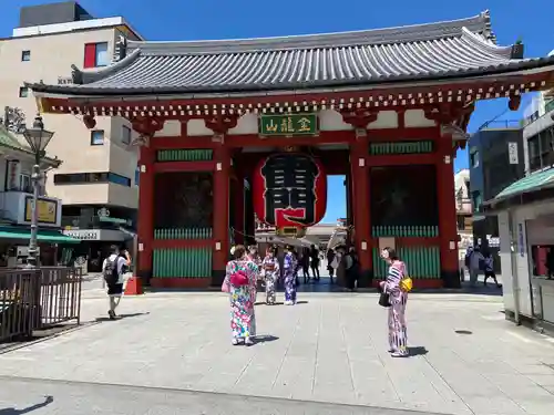 浅草寺の山門