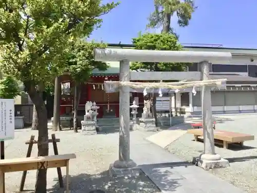 二宮神社の鳥居